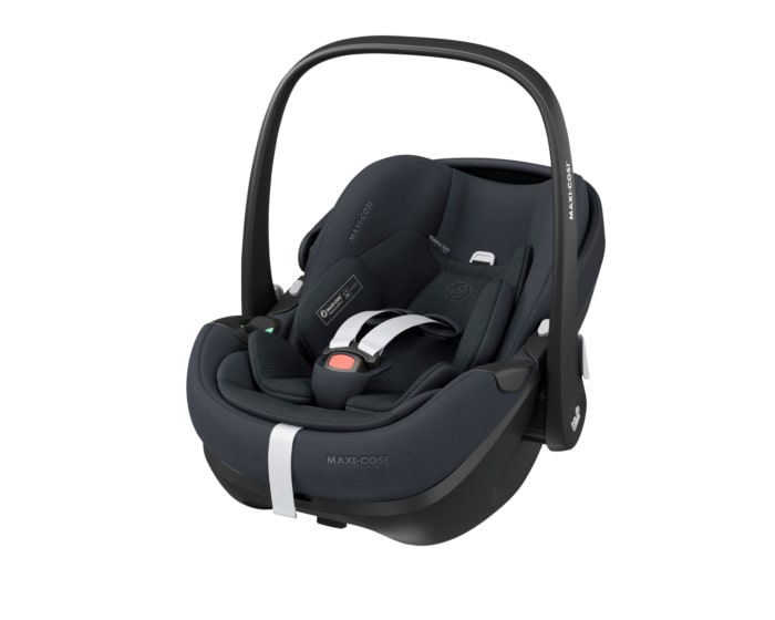 8052750111_2024_maxicosi_carseat_babycarseat_pebble360pro2_grey_essentialgraphite_3qrtleft