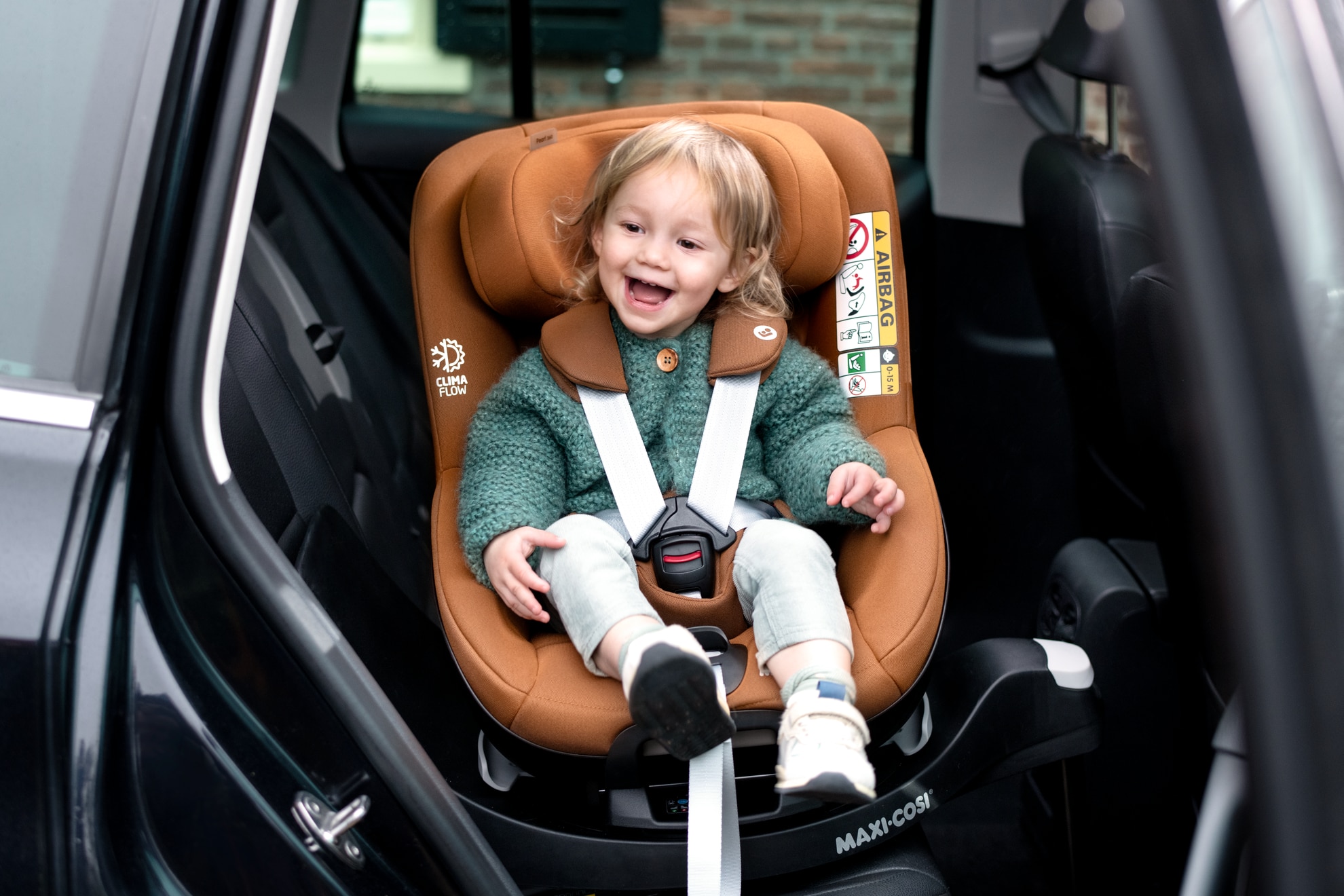 Maxi-Cosi Rücksitzschoner, Universal Kindersitz Schutzauflage, schnell und  einfach zu montieren und zu reinigen, passend für alle Autos, schwarz, €  15,- (2100 Korneuburg) - willhaben